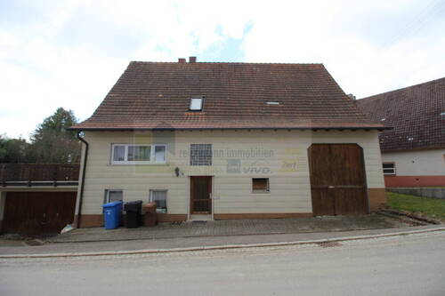 Ansicht - Provisionsfrei! Freistehendes Wohn-und Wirtschaftsgebäude mit Stall und Garage in 72355 Schömberg-Schörzingen