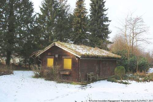Frontansicht - Sonniges großzügiges naturnahes Grundstück mit Blockhütte !