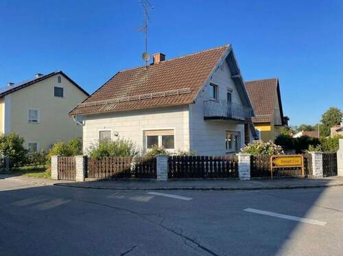 Außensicht I - Für Heimwerker - Kleines Sanierungsbedürftiges Einfamilienhaus -