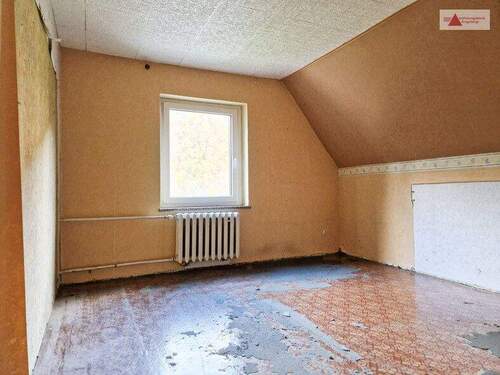 1.OG Schlafzimmer2 - 