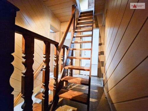 Treppe zum DG - 
