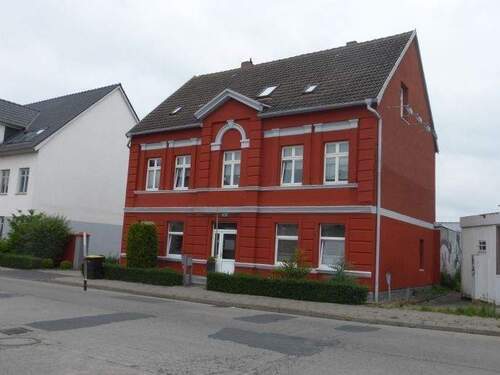 Straßenansicht - 3 Zimmer Büro zur Miete in Neubrandenburg