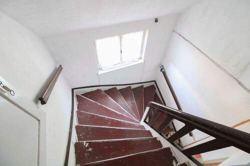 Treppenaufgang zum DG - 