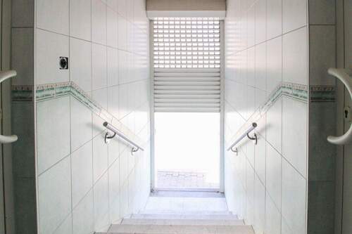 Zugang zu beiden Büros im EG - 