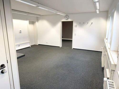 Büro 1 - 
