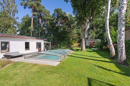 Überdachter Pool - 