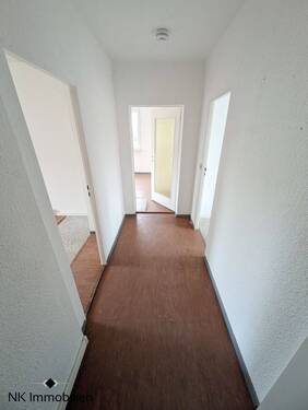 Flur - Etagenwohnung mit 58,00 m² in Limbach-Oberfrohna zum Kaufen