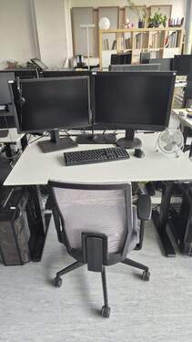 Schreibtischplätze - Arbeitsplätze in kreativem Loft zur Untermiete - All-in-Miete