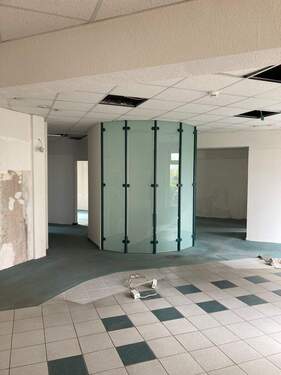 Obere Etage Vordere Räumlichkeit - Büro mit 177,00 m&sup2; in Erfurt zur Miete