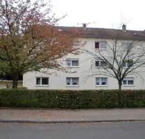2 ZKB mit Balkon, Wannenbad mit Fenster, Riegelsberger Str. 48, 66113 Saarbrücken