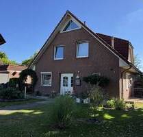 2-Zimmer-Dachgeschoss-Wohnung mit Balkon & Hobbyraum - Buxtehude Hedendorf