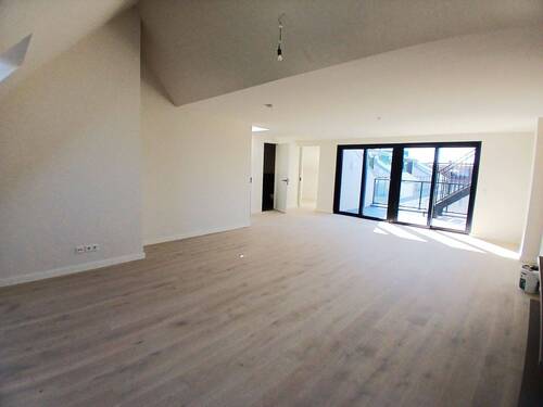 20250903_114540.jpg - 5 Zimmer Terrassenwohnung zur Miete in Berlin