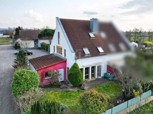 Ansicht - 5 Zimmer Doppelhaushälfte zum Kaufen in Karlsdorf-Neuthard