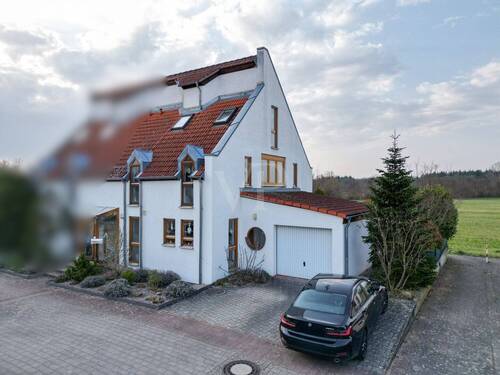 Ansicht - 5 Zimmer Doppelhaushälfte in Karlsdorf-Neuthard