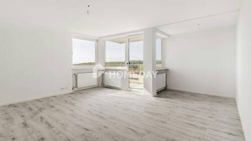 Wohnzimmer 1 - 2 Zimmer Etagenwohnung zum Kaufen in Bad Soden