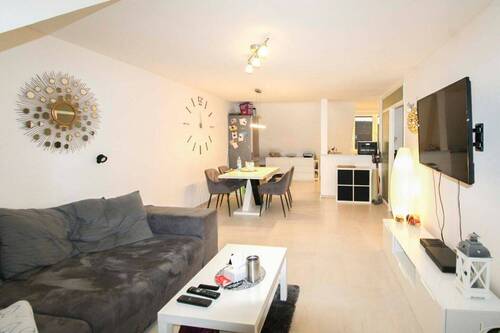 Wohnzimmer(1) - 2 Zimmer Einfamilienhaus zum Kaufen in Ludwigshafen am Rhein