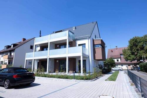 Hausansicht Balkonseite - Etagenwohnung mit 68,00 m² in Nürnberg zum Kaufen