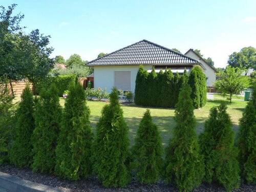 Ansicht Westseite - Bungalow nahe Zeesener See - kaufen und sofort einziehen!!