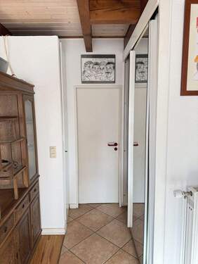 Zugang Duschbad, Ebene 1 - 3 Zimmer Etagenwohnung in Worms