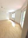 Wohnzimmer mit Zugang - 