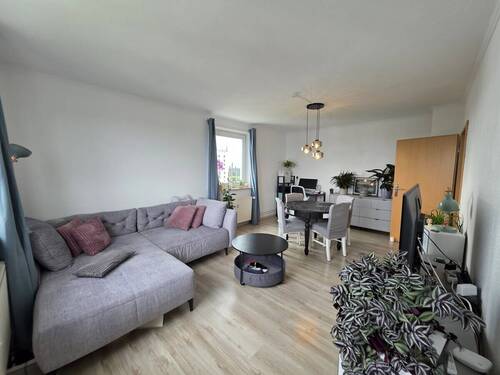 Wohn-/Esszimmer (aktuell) - 