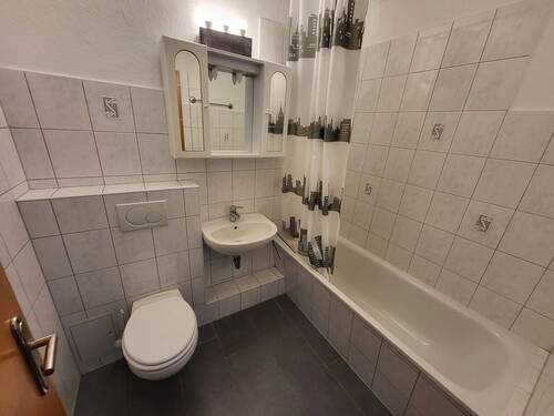 Vollbad/WC - 