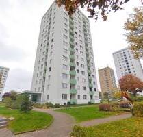 Gepflegte 2 Zimmer-Wohnung mit Loggia und PKW-Stellplatz in 23560 Lübeck, Moislinger Mühlenweg