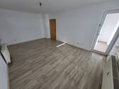 Wohn-/Esszimmer - 
