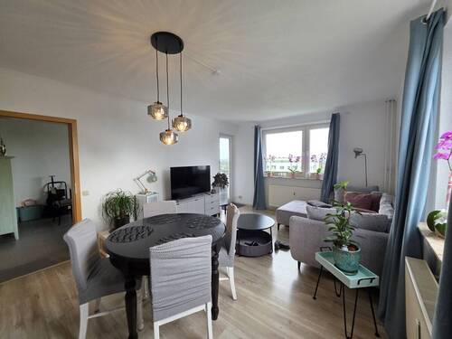 Wohn-/Esszimmer (aktuell) - 