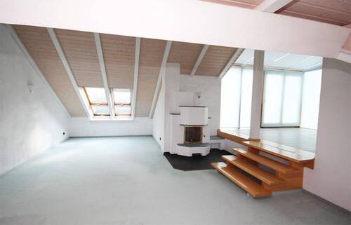 Studio mit Kachelofen - 