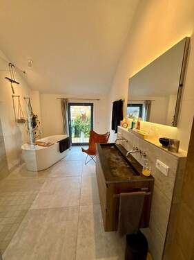 1. OG / DG Tageslichtbad - 