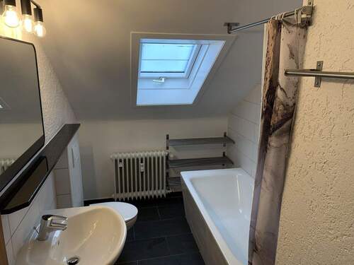 Badezimmer - Etagenwohnung mit 64,00 m&sup2; in Filderstadt - Sielmingen zur Miete