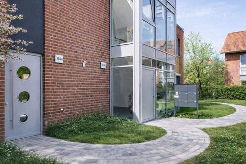 Wohnungseingang - Erstbezug: 4-Zimmer-Gartenwohnung