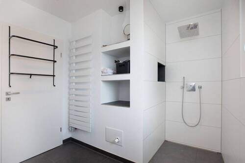 Badezimmer Ansicht 1 - 