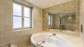 Große Eckbadewanne - 