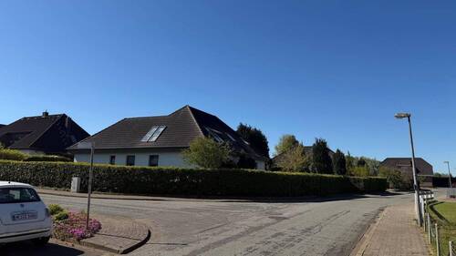 Aussenansicht 2 - 8 Zimmer Einfamilienhaus in Buchholz