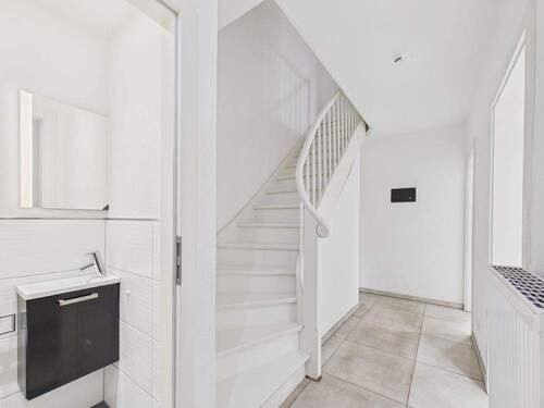 WC, Treppe & Flur - 