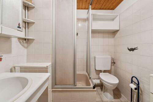 Zweites Badezimmer - 