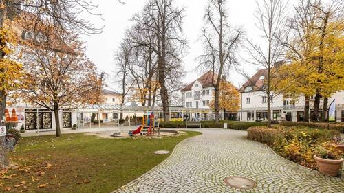 Bahnhofsplatz - 