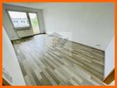 Wohnen - Sonnige 4 Raum Whg. mit Balkon in Gera-Langenberg!