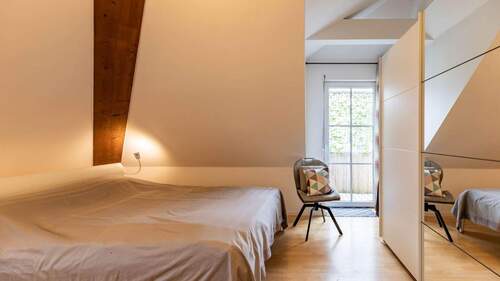 Schlafzimmer - Etagenwohnung mit 56,00 m&sup2; in München zum Kaufen