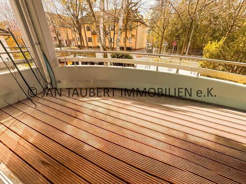 großer Balkon - 3 Zimmer Etagenwohnung in Berlin