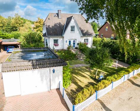 Garage und Haus - 