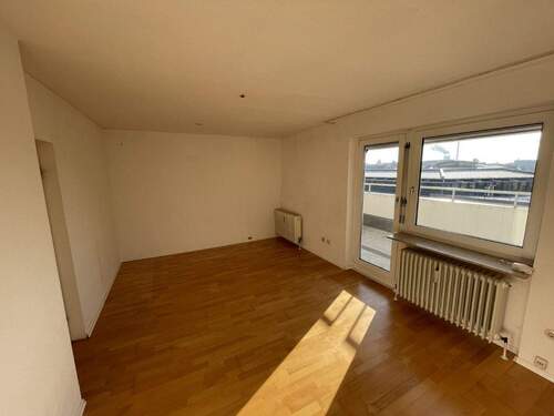 07 Wohn-Schlafraum 1 - 1 Zimmer Etagenwohnung zum Kaufen in Nürnberg