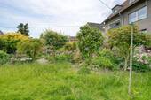 Blick in den Garten - Mehrfamilienhaus, Wohnhaus mit 405,00 m&sup2; in Bochum zum Kaufen