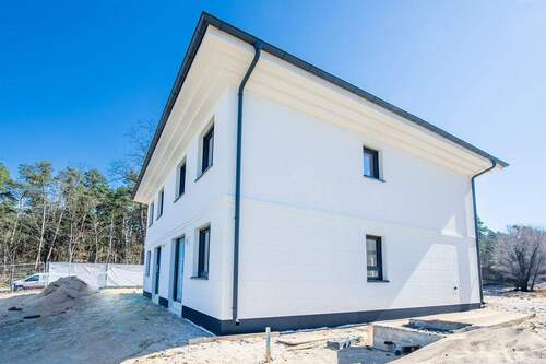 Fassade - 4 Zimmer Doppelhaushälfte in Storkow