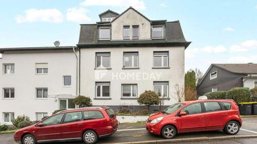 Außenansicht 3 - Ideal für Familien und Kreative: 4 Zimmer, Balkon & Gartenmitnutzung