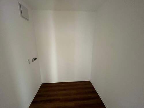 Abstellraum mit WM-Anschluss - 