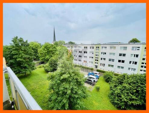 Balkon Aussicht - Gera-Langenberg! 4 Raum Whg. mit Balkon und Wanne!