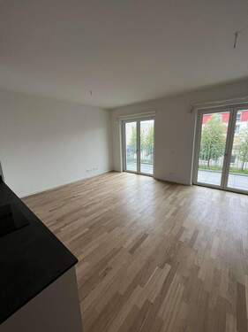 CB5B245A-7A4E-474C-807E-F05A65 - 